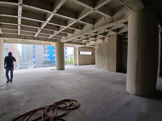 Bodega en arriendo en Santa Mónica, Medellín, 200 m² · foto 4 de 7