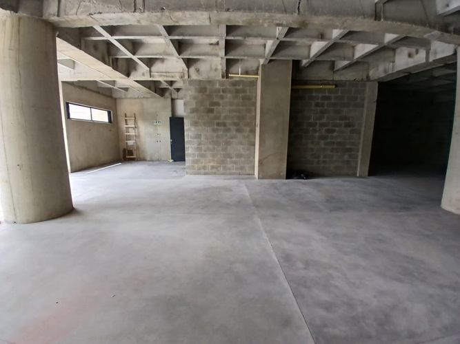 Bodega en arriendo en Santa Mónica, Medellín, 200 m² · foto 6 de 7