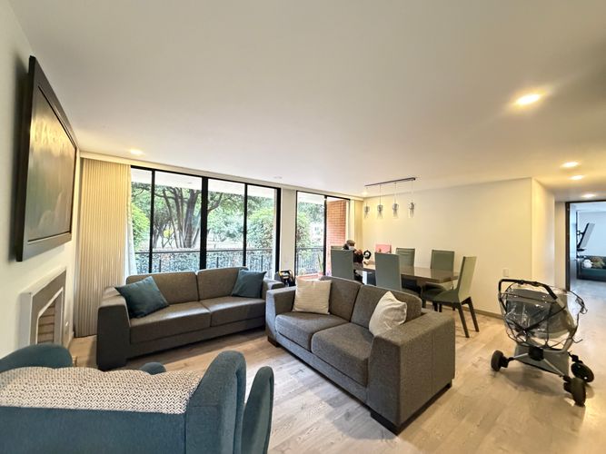 Apartamento de 3 alcobas en venta en Colina Campestre, Bogotá, 134 m² · foto 2 de 19