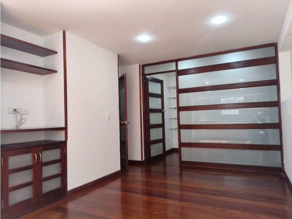 Apartamento en venta en Santa Barbara, Bogotá · foto 3 de 10