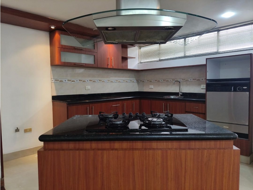 Apartamento en venta en Santa Barbara, Bogotá · foto 7 de 10