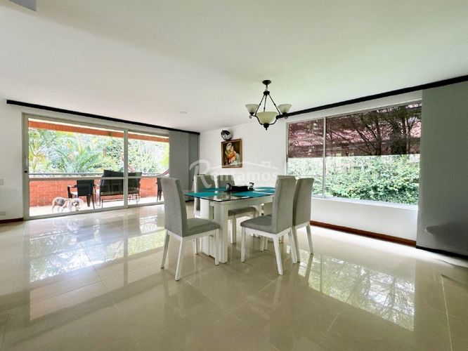 Casa de 4 alcobas en venta en Bosques De Zuñiga, Medellín, 400 m² · foto 17 de 20