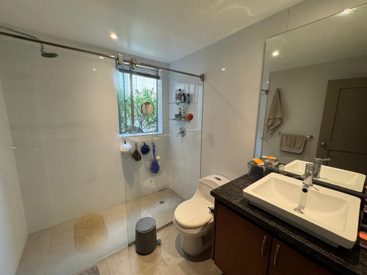 Apartamento en venta en Los Rosales, Bogotá · foto 18 de 24