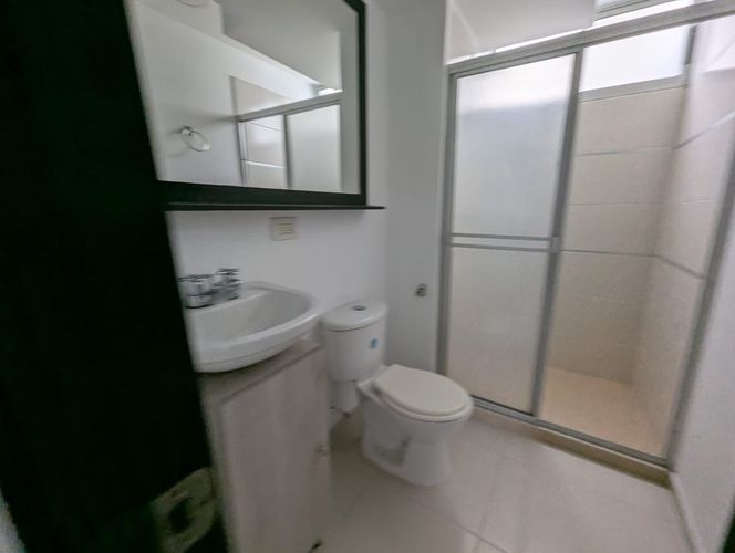 Apartamento de 3 alcobas en venta en El Bosque, Cali, 82 m² · foto 9 de 24