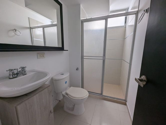 Apartamento de 3 alcobas en venta en El Bosque, Cali, 82 m² · foto 17 de 24
