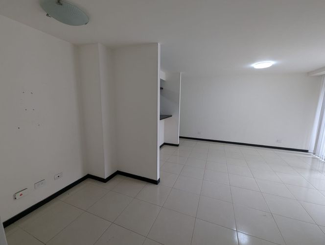 Apartamento de 3 alcobas en venta en El Bosque, Cali, 82 m² · foto 22 de 24