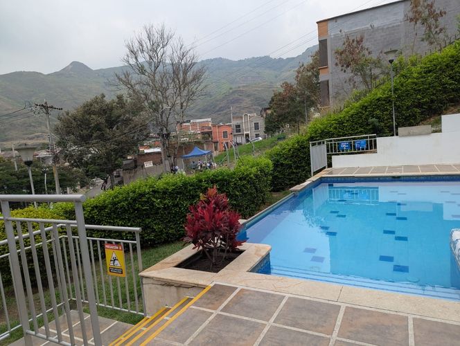 Apartamento de 3 alcobas en venta en El Bosque, Cali, 82 m² · foto 23 de 24