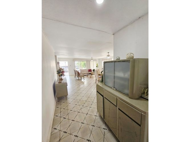 Casa de 4 alcobas en arriendo en Ciudad Jardin, Barranquilla, 220 m² · foto 5 de 19