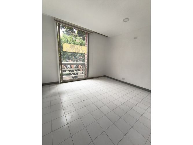 Apartamento de 2 alcobas en venta en Laureles, Medellín, 66 m² · foto 7 de 9