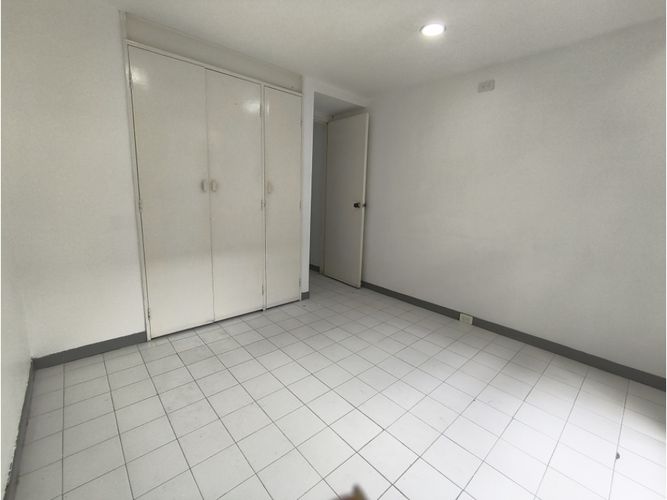 Apartamento de 2 alcobas en venta en Laureles, Medellín, 66 m² · foto 8 de 9