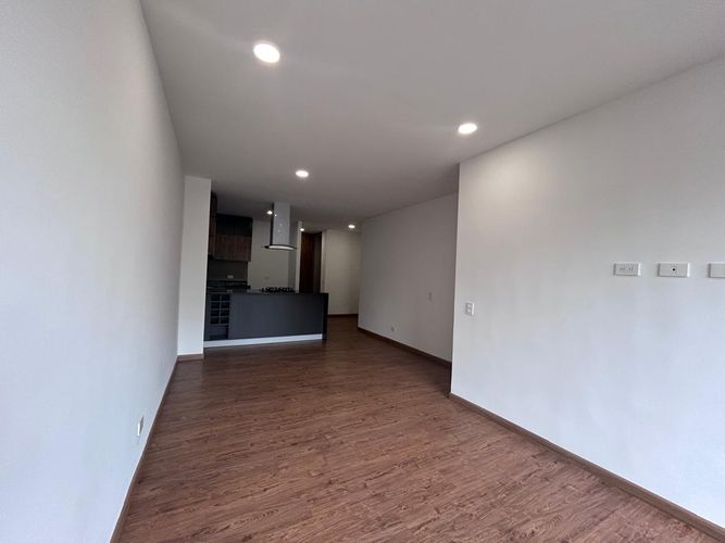 Apartamento de 2 alcobas en venta en Chicó Navarra, Bogotá, 70 m² · foto 6 de 14