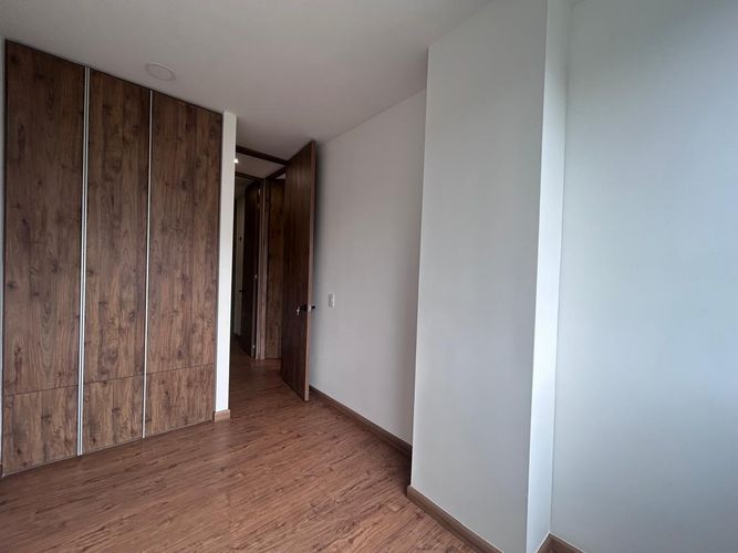 Apartamento de 2 alcobas en venta en Chicó Navarra, Bogotá, 70 m² · foto 9 de 14