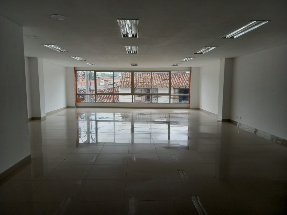 Edificio en venta en Los Libertadores, Cali, 1484 m² · foto 11 de 19