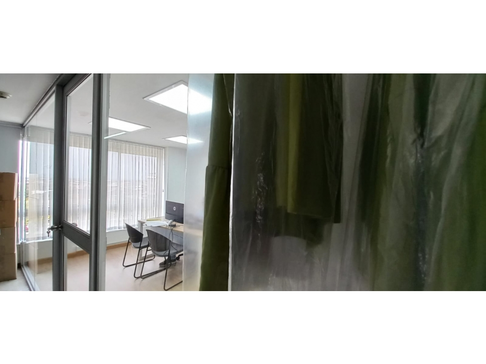 Edificio en venta en Los Libertadores, Cali, 577 m² · foto 12 de 17