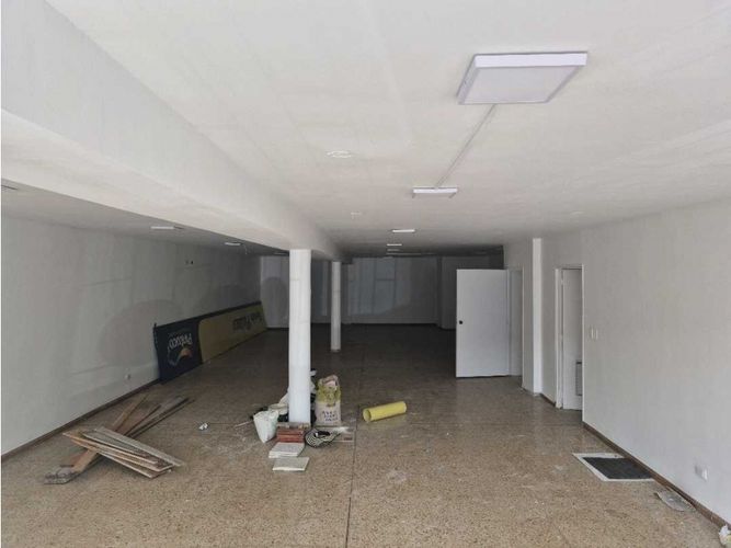 Local en arriendo en San Vicente, Cali, 302 m² · foto 4 de 8