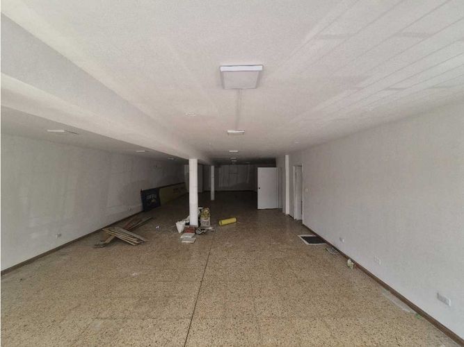 Local en arriendo en San Vicente, Cali, 302 m² · foto 6 de 8