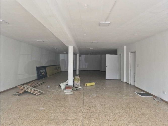 Local en arriendo en San Vicente, Cali, 302 m² · foto 7 de 8