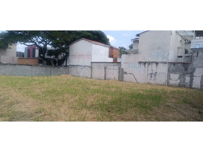 Lote en arriendo en Alamos, Cali, 860 m² · foto 2 de 16
