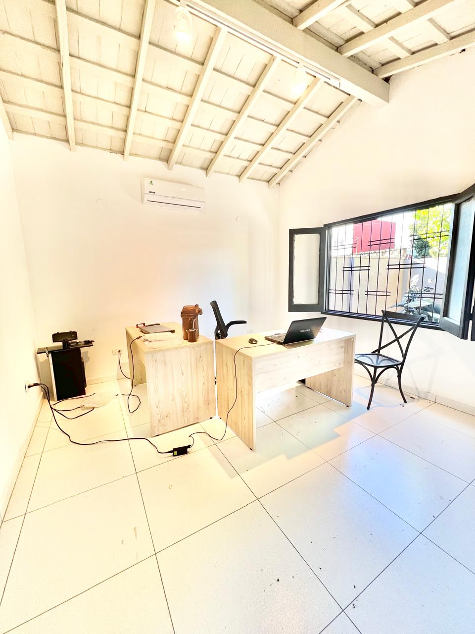 En Venta  Terreno con Casa en Barrio Herrera V185 — foto 2