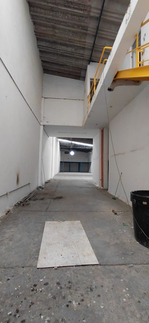 Bodega en arriendo en El Carmen, Barranquilla, 886 m² · foto 4 de 8