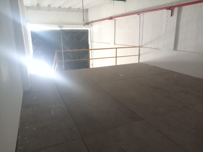 Bodega en arriendo en El Carmen, Barranquilla, 886 m² · foto 6 de 8