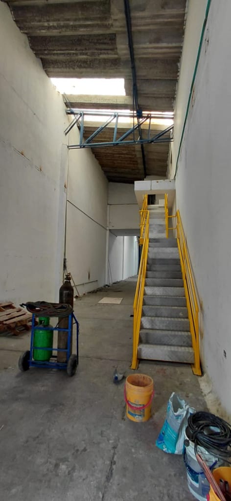 Bodega en arriendo en El Carmen, Barranquilla, 886 m² · foto 7 de 8