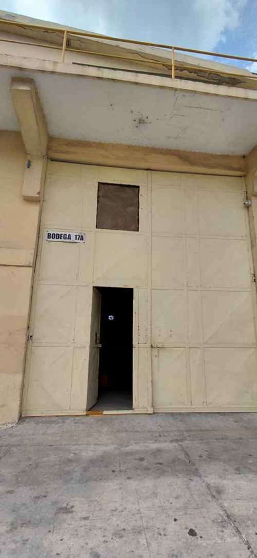 Bodega en arriendo en El Carmen, Barranquilla, 886 m² · foto 8 de 8