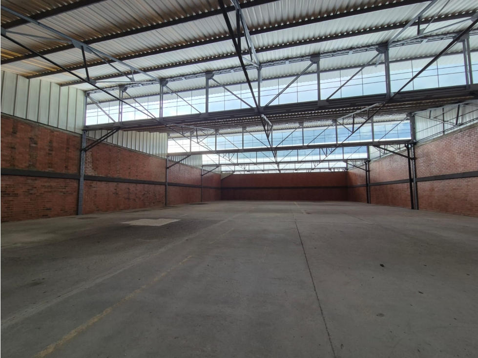 Bodega en arriendo en Llano Grande, Palmira, 1250 m² · foto 3 de 10
