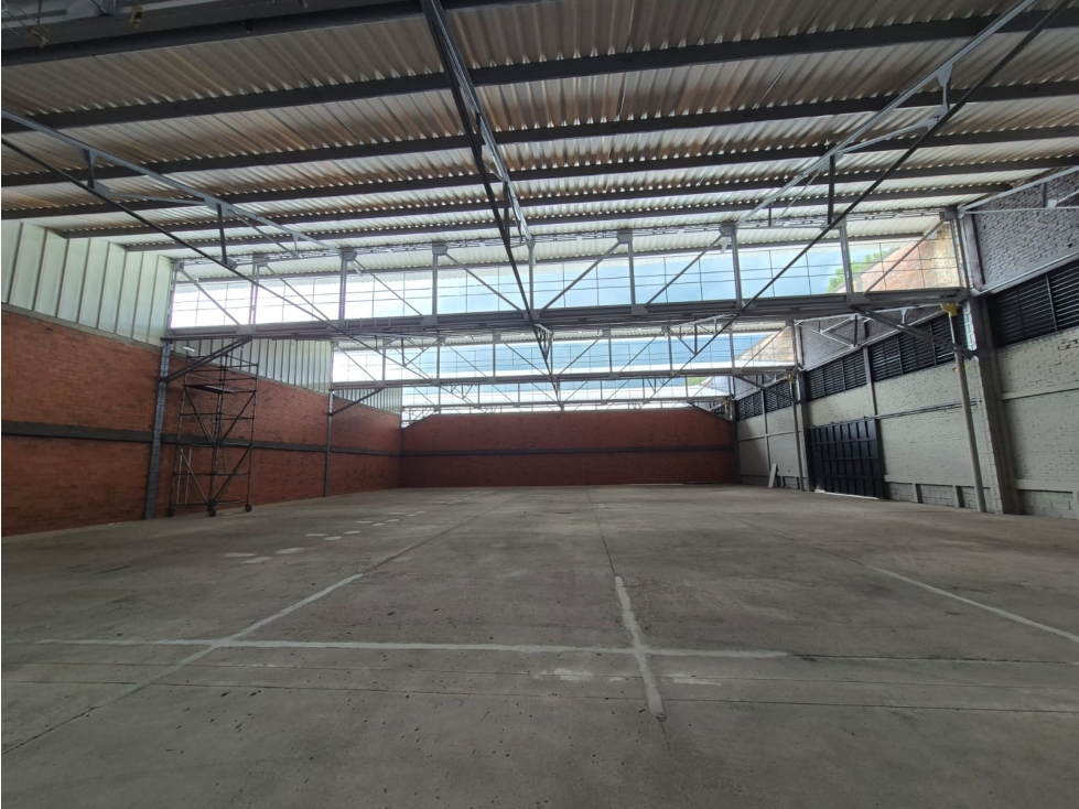 Bodega en arriendo en Llano Grande, Palmira, 1500 m² · foto 3 de 16