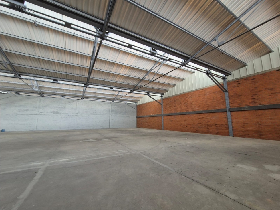 Bodega en arriendo en Llano Grande, Palmira, 1500 m² · foto 5 de 16