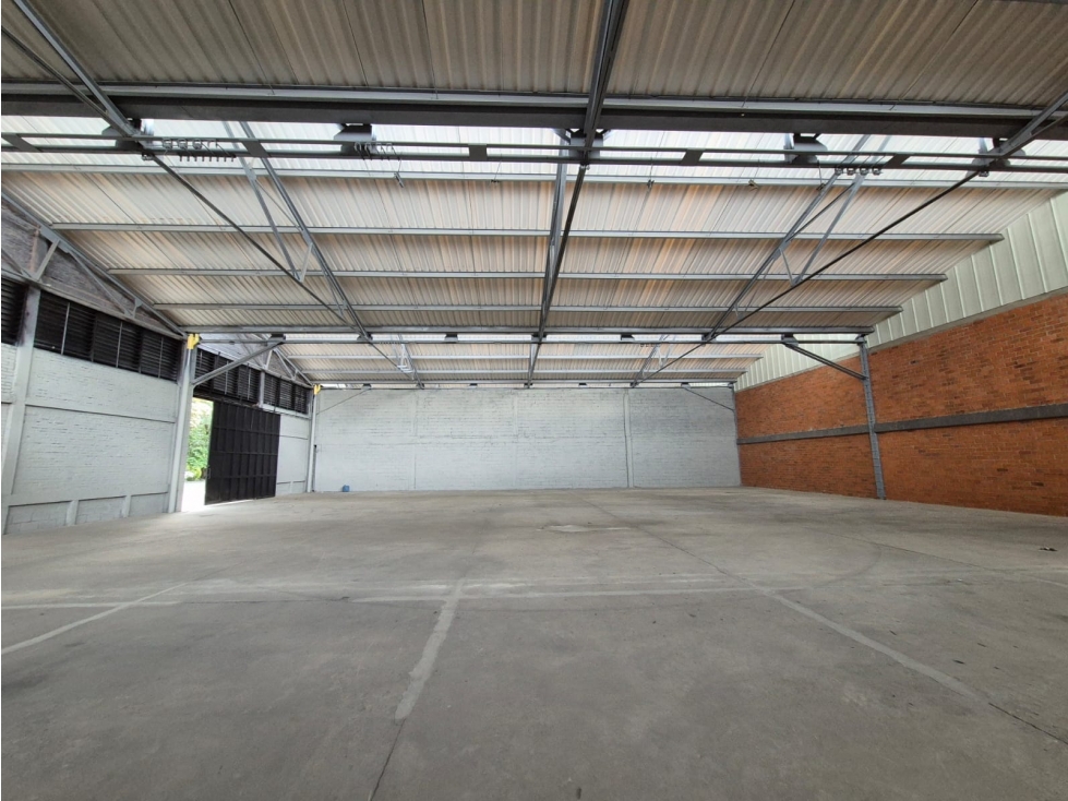 Bodega en arriendo en Llano Grande, Palmira, 1500 m² · foto 7 de 16