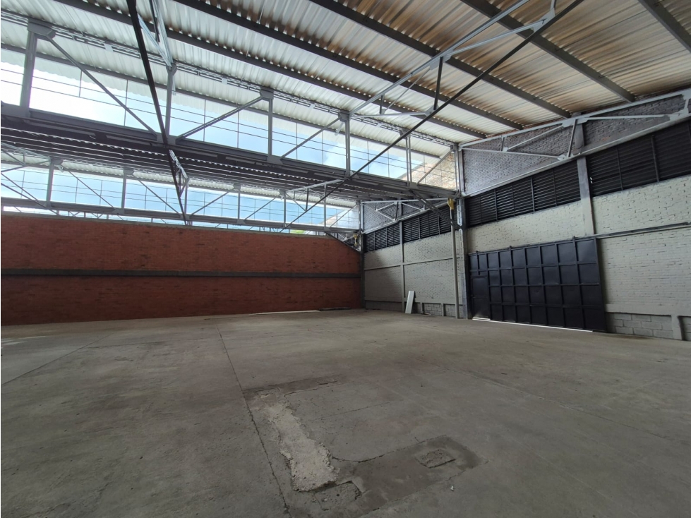 Bodega en arriendo en Llano Grande, Palmira, 1500 m² · foto 8 de 16