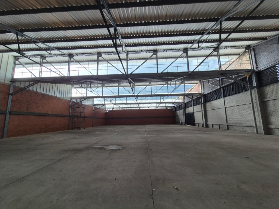 Bodega en arriendo en Llano Grande, Palmira, 1500 m² · foto 9 de 16