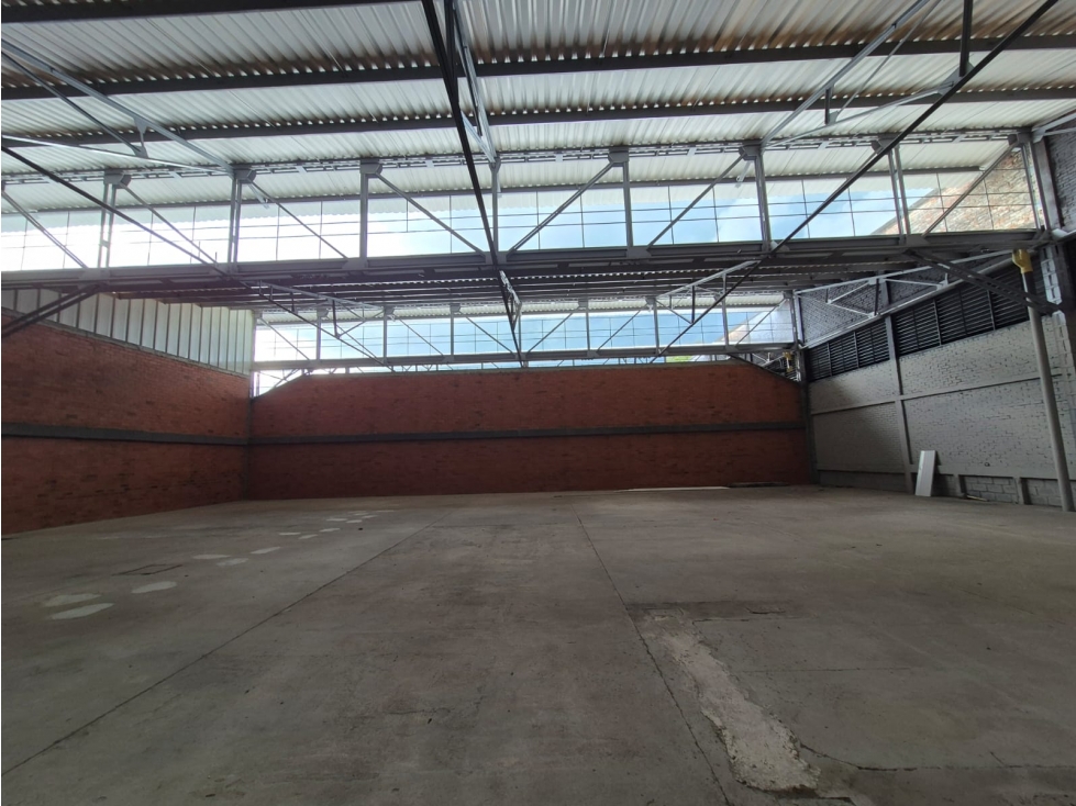 Bodega en arriendo en Llano Grande, Palmira, 1500 m² · foto 10 de 16