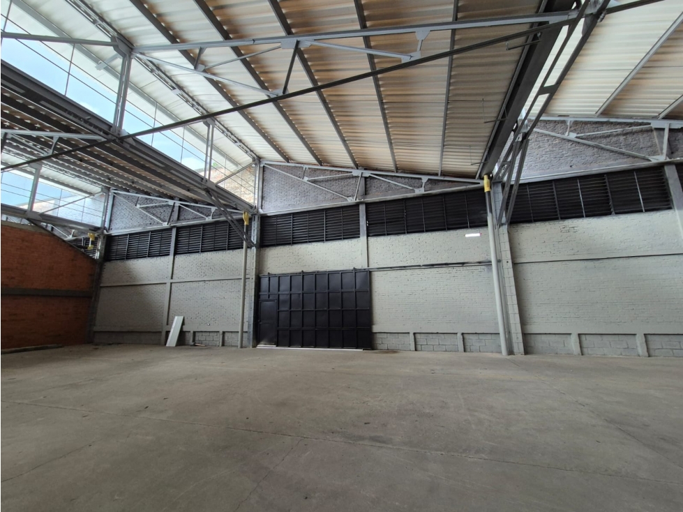Bodega en arriendo en Llano Grande, Palmira, 1500 m² · foto 11 de 16