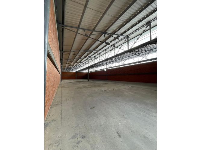 Bodega en arriendo en Llano Grande, Palmira, 1500 m² · foto 15 de 16