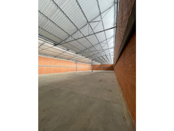 Bodega en arriendo en Llano Grande, Palmira, 1500 m² · foto 16 de 16