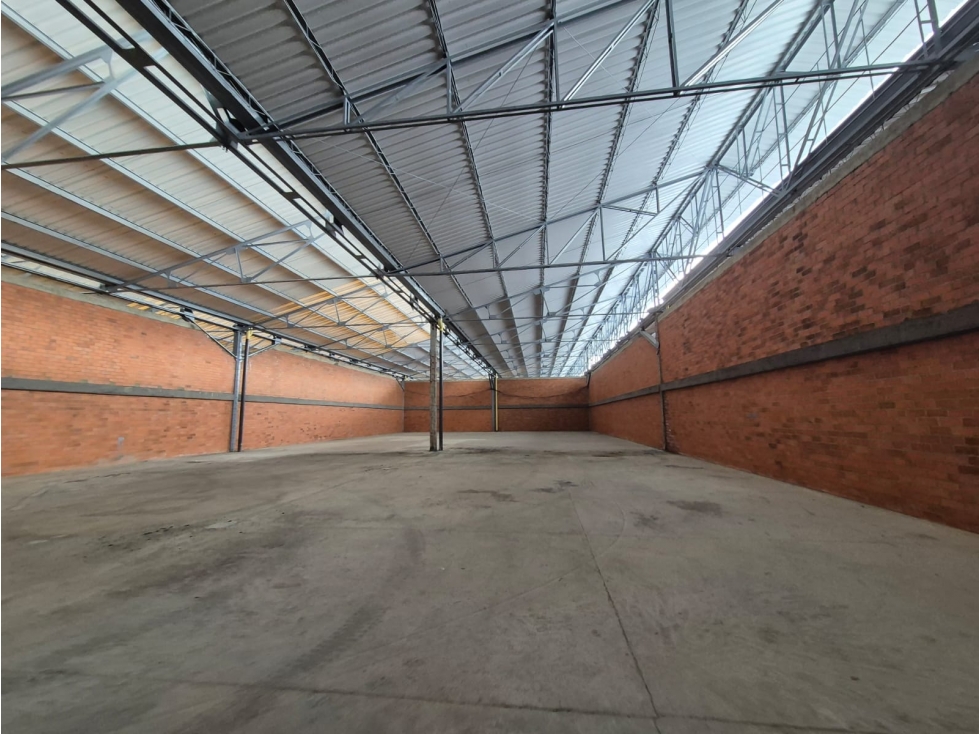 Bodega en arriendo en Bosques De Morelia, Palmira, 2000 m² · foto 4 de 18