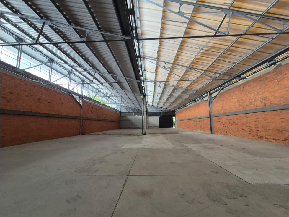 Bodega en arriendo en Bosques De Morelia, Palmira, 2000 m² · foto 9 de 18