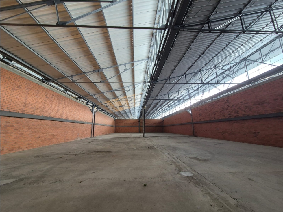 Bodega en arriendo en Bosques De Morelia, Palmira, 2000 m² · foto 12 de 18