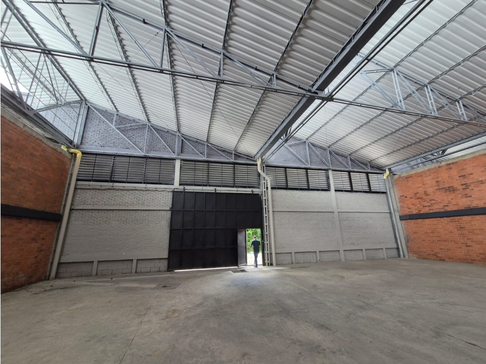 Bodega en arriendo en Bosques De Morelia, Palmira, 2000 m² · foto 13 de 18