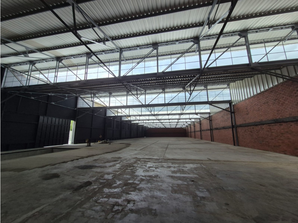 Bodega en arriendo en Llano Grande, Palmira, 2250 m² · foto 7 de 9
