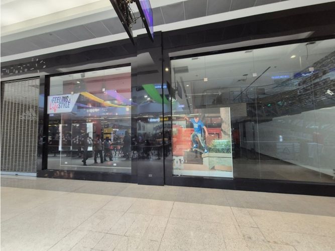 Local en venta en Manzanares, Cali, 260 m² · foto 2 de 18