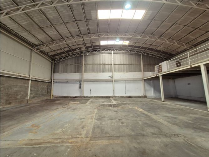 Bodega en arriendo en Arroyohondo, Yumbo, 570 m² · foto 7 de 12
