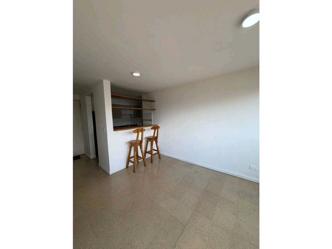 Apartaestudio en venta en Los Pinos, Medellín, 39 m² · foto 2 de 22