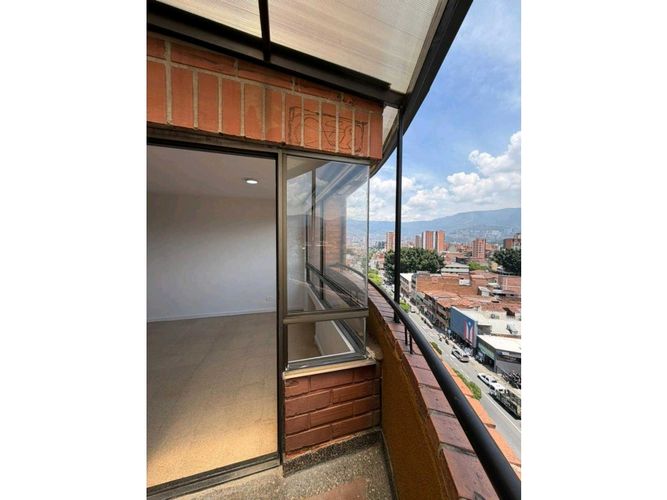 Apartaestudio en venta en Los Pinos, Medellín, 39 m² · foto 5 de 22