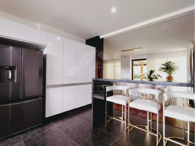Casa de 5 alcobas en venta en Aposentos, Sopó, 400 m² · foto 7 de 24