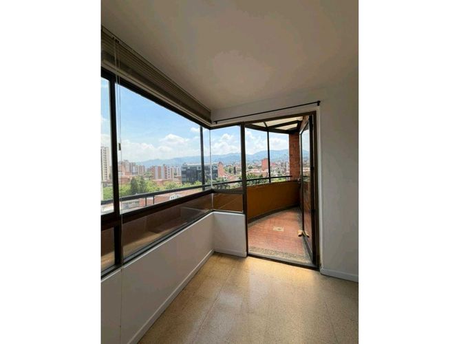 Apartaestudio en venta en Los Pinos, Medellín, 39 m² · foto 8 de 22