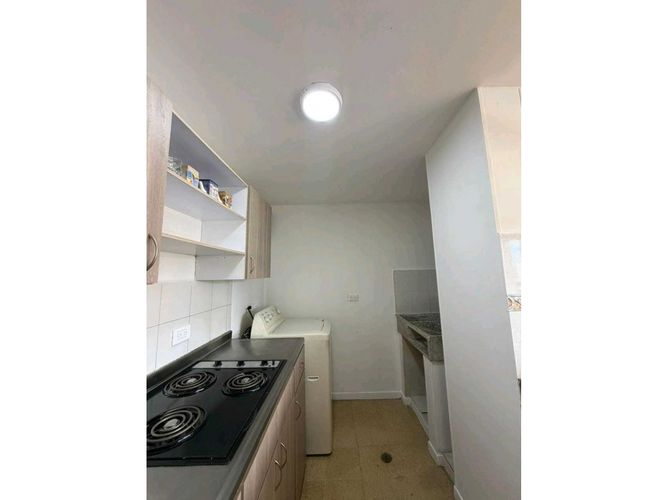 Apartaestudio en venta en Los Pinos, Medellín, 39 m² · foto 11 de 22