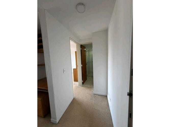 Apartaestudio en venta en Los Pinos, Medellín, 39 m² · foto 14 de 22
